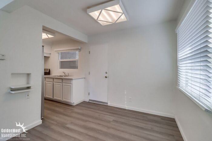 3216 Adams Ave - Photo 6 of 13