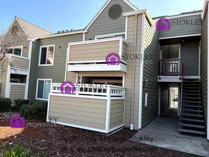 130 Reflections Dr #27