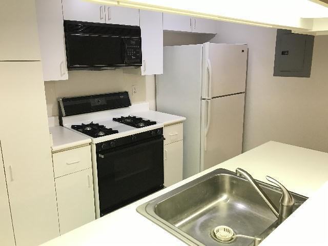 91-299 Hanapouli Cir - Photo 3 of 5