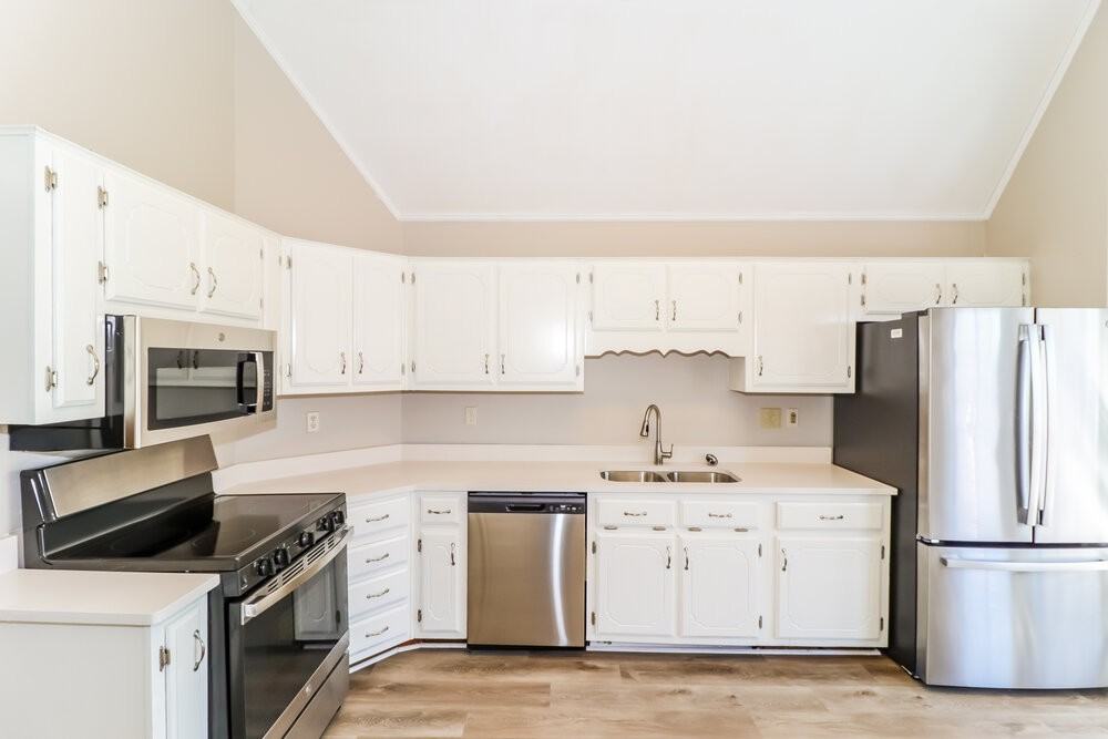 4348 Breeds Hill Dr - Photo 7 of 16