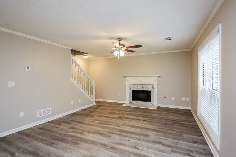 1370 Ox Bridge Way - Photo 4 of 17