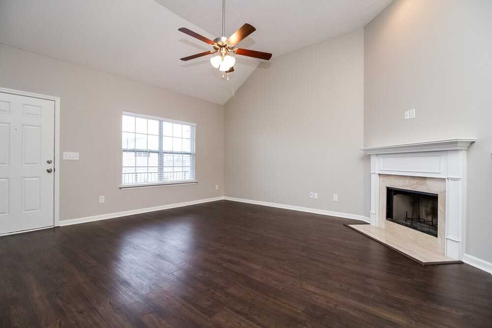 9205 Thomason Trl - Photo 4 of 15