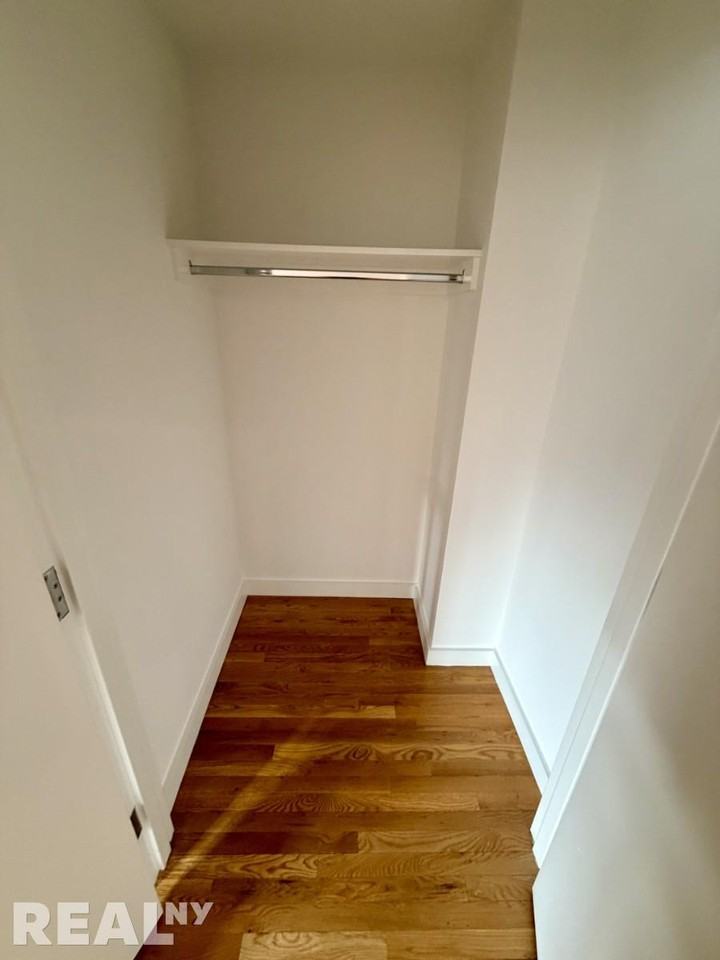 W 15th St #530 - Photo 5 of 5