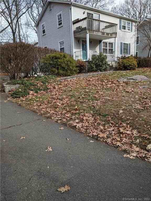 85 Ohio Avenue Ext 2nd Fl #2ndFL - Photo 3 of 12