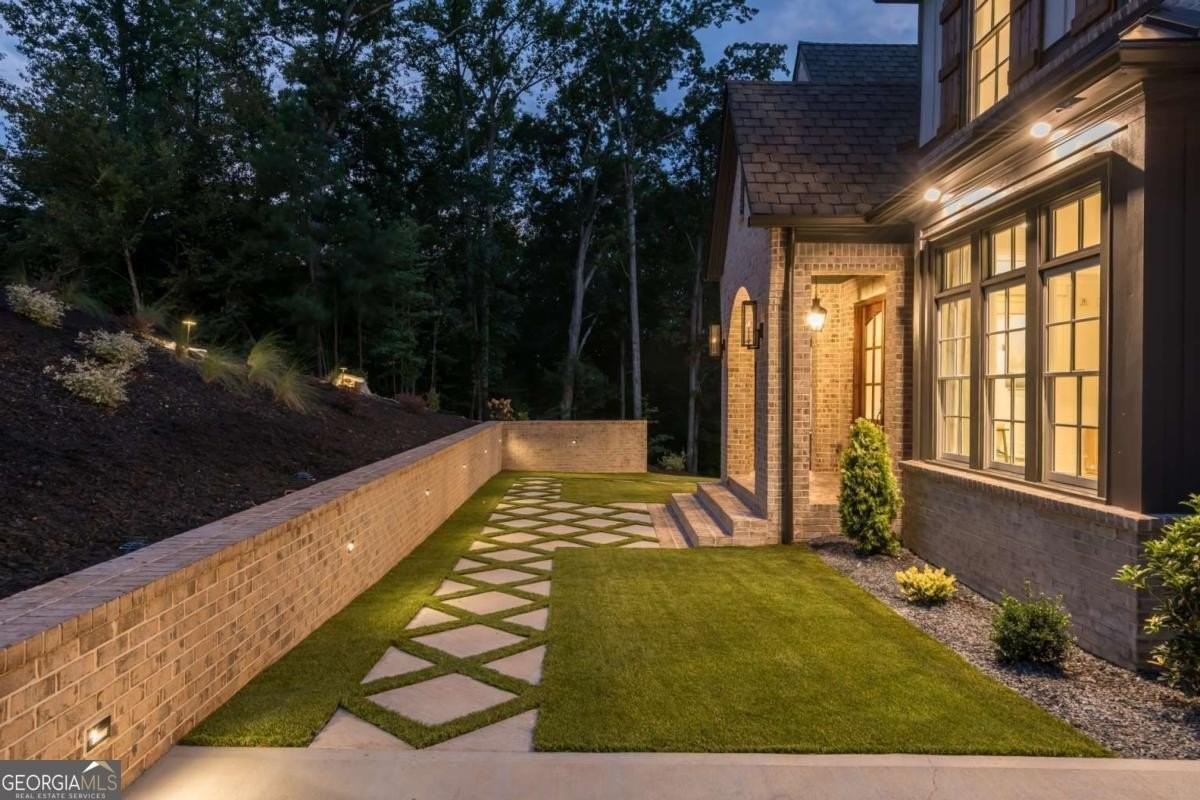 402 Timberview Ct - Photo 7 of 50