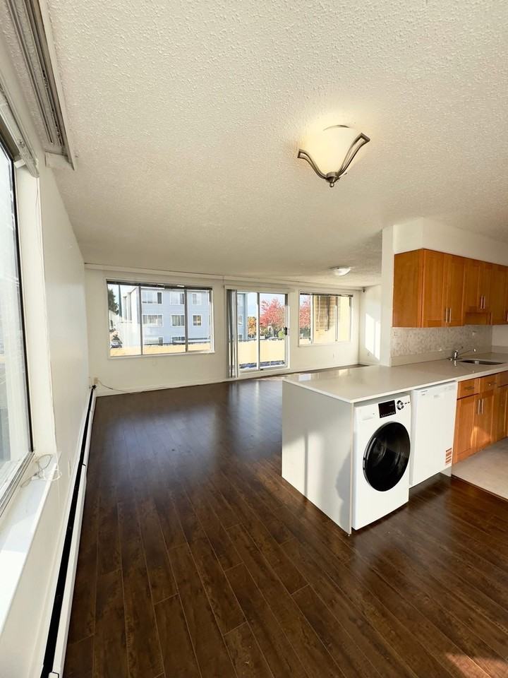 1350 Madison Ave - Photo 3 of 20