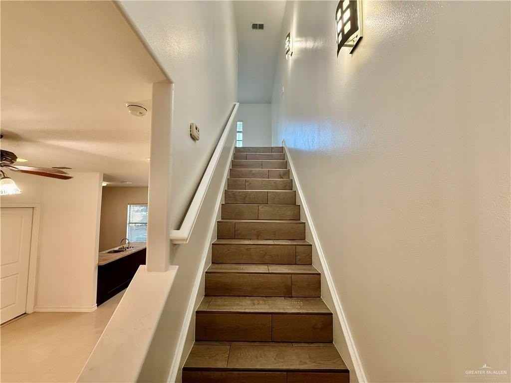 2102 Colorado St - Photo 7 of 15