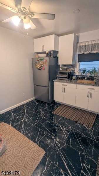 12 Colonial Dr #2 - Photo 6 of 10