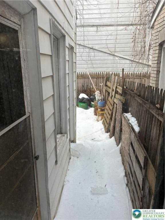 622 N Silk St - Photo 7 of 17