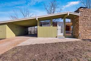 featured image of 1039 Coffey Ct