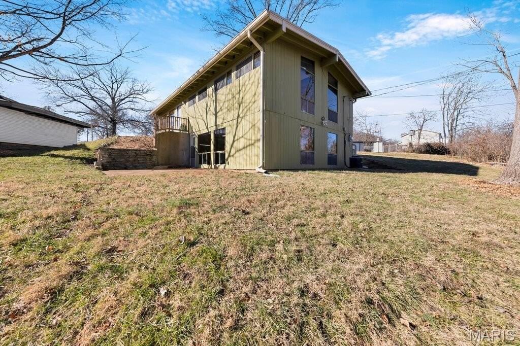 1039 Coffey Ct - Photo 5 of 28