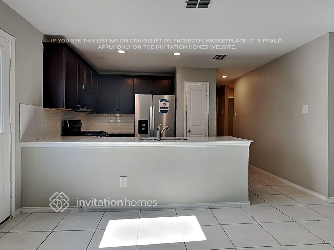 2995 Wallace Wells Ct - Photo 7 of 18