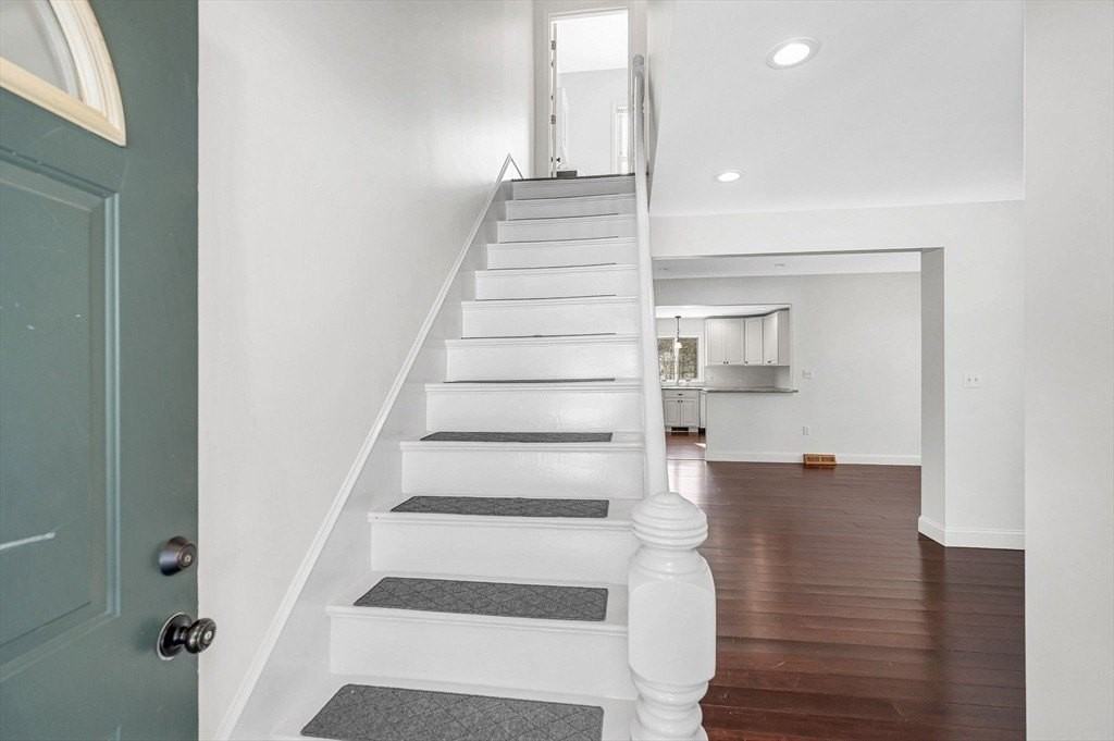 12 Broadway St Unit 12 #12 - Photo 3 of 32