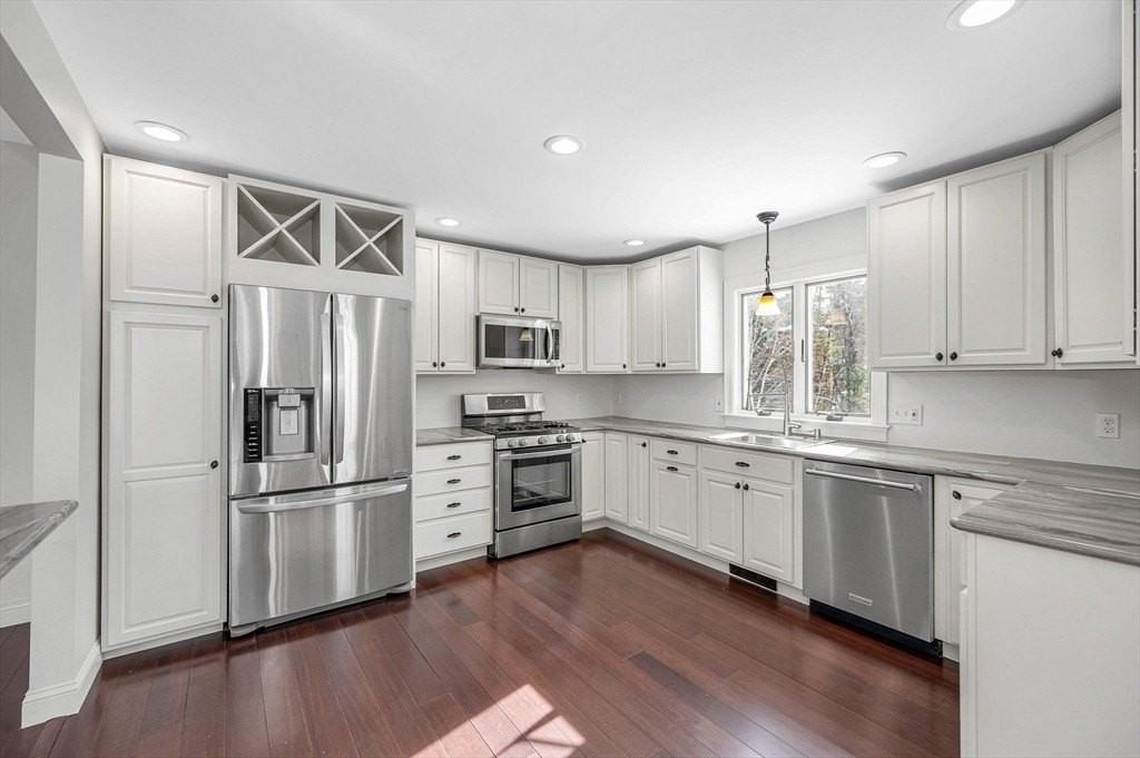 12 Broadway St Unit 12 #12 - Photo 7 of 32