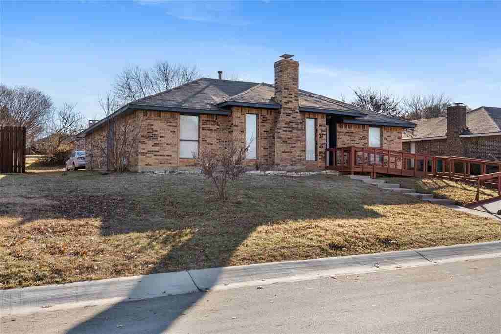 1905 Camellia St - Photo 6 of 23