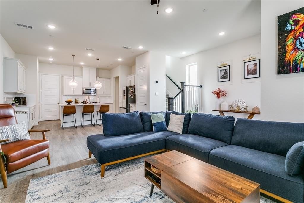 12966 Wymeth Dr - Photo 6 of 32