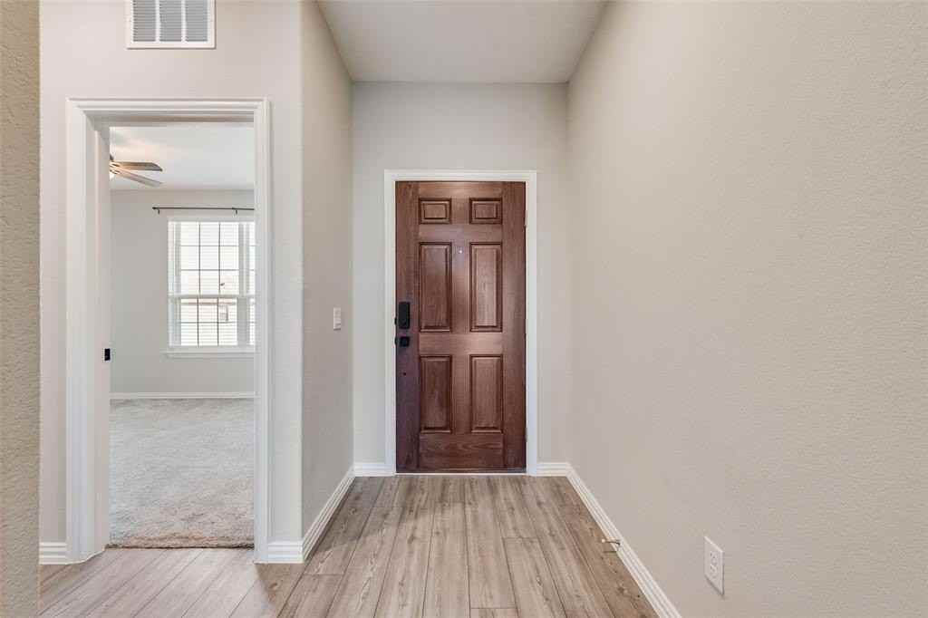 1116 Rumble Dr - Photo 3 of 33