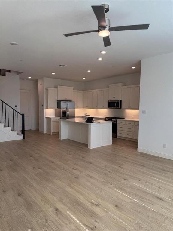 15653 Palmwood Rd - Photo 4 of 26