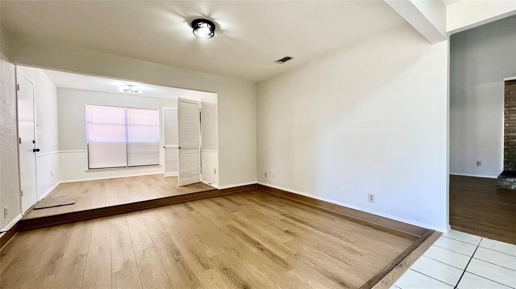 2717 Concord Dr - Photo 3 of 28