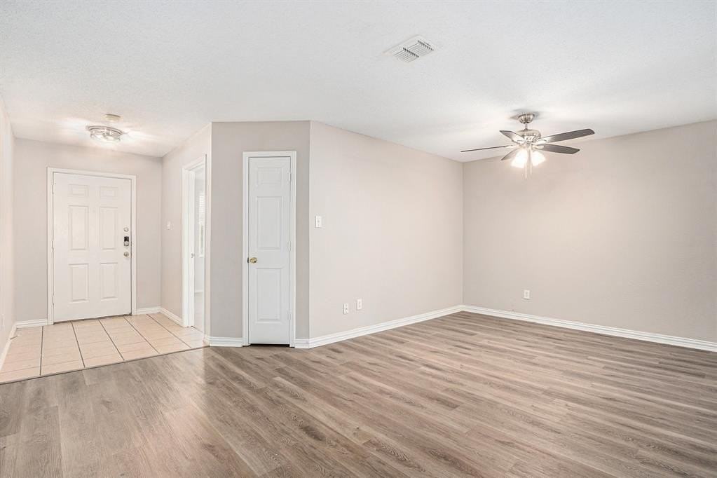 936 Rose Crystal Way - Photo 5 of 25