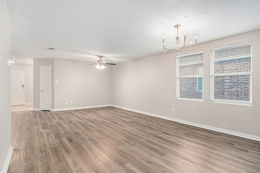 936 Rose Crystal Way - Photo 6 of 25