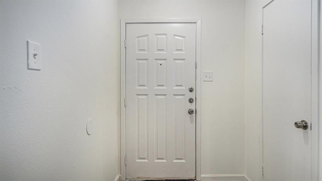 2107 Mistletoe Ave - Photo 6 of 24