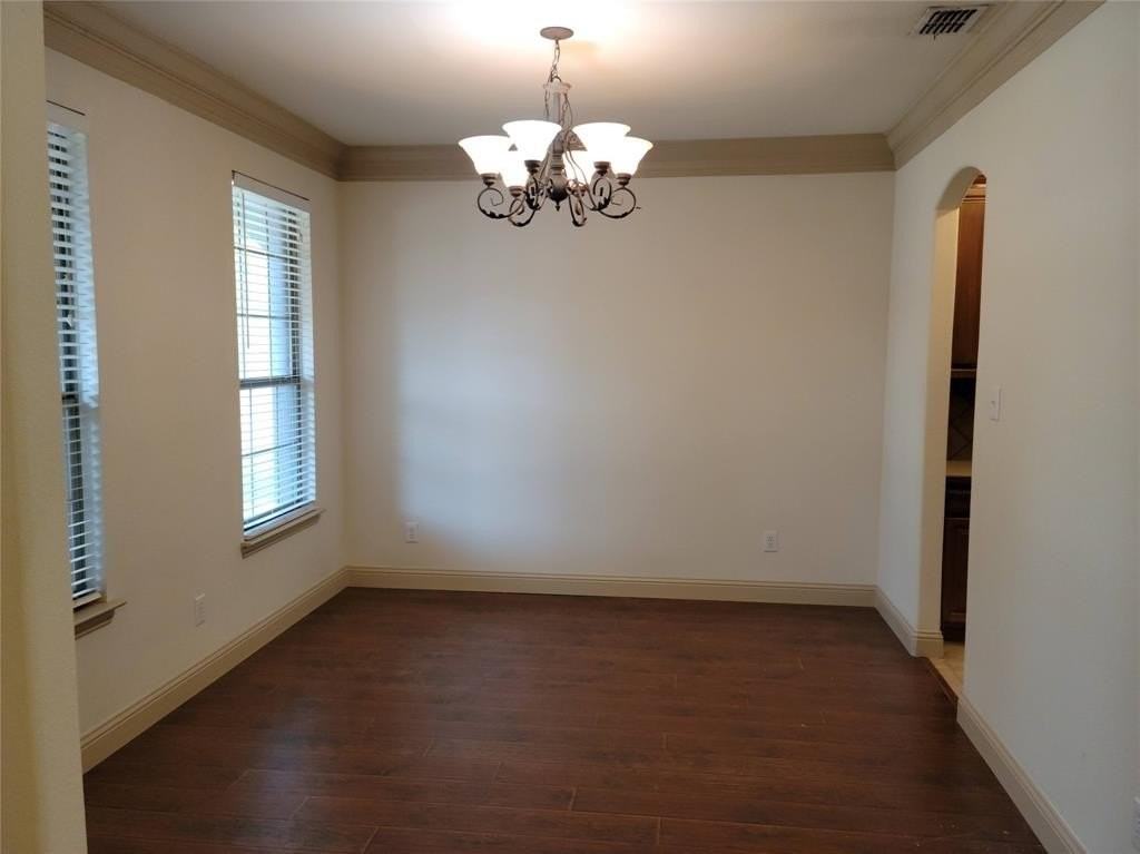 8201 Olympia Dr - Photo 3 of 21