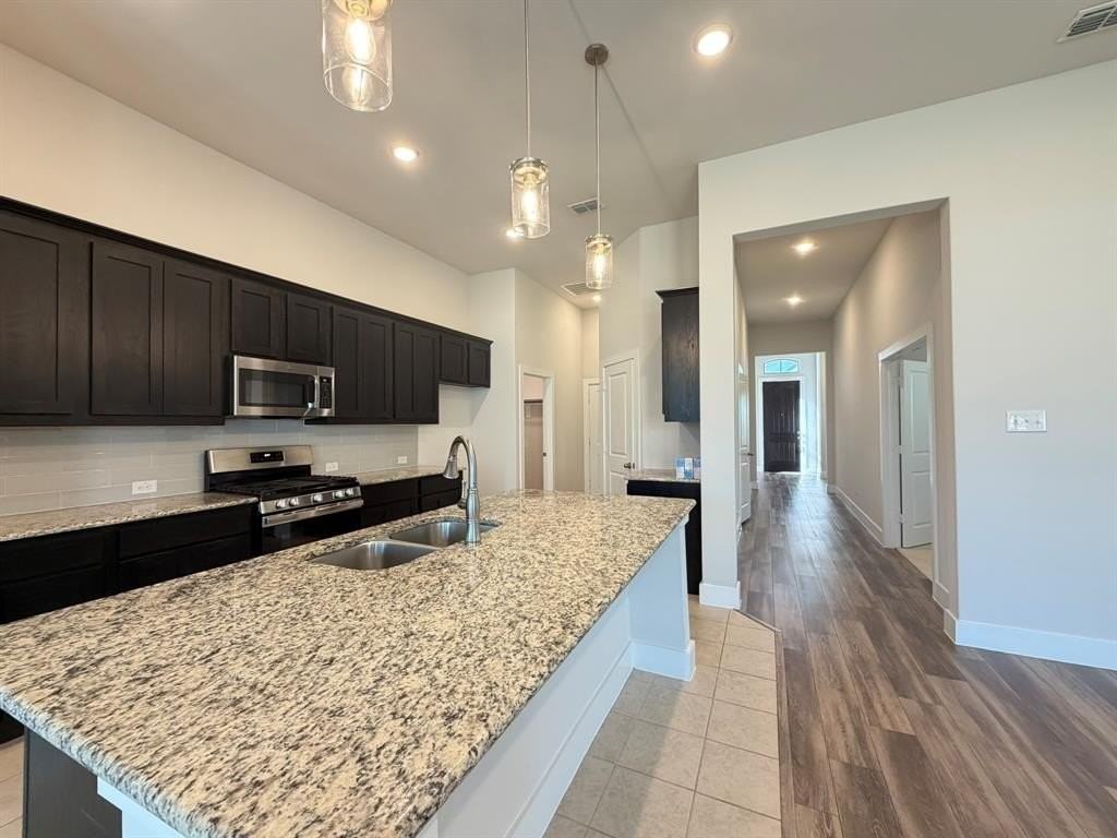 613 Taylor Dr - Photo 7 of 30