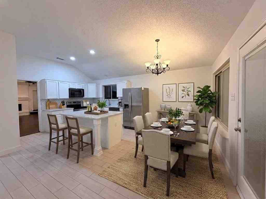 1505 Clover Dr - Photo 5 of 26