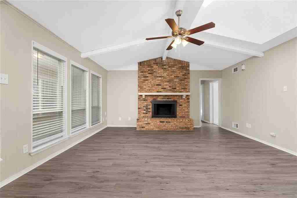 1809 Duke Dr - Photo 6 of 21