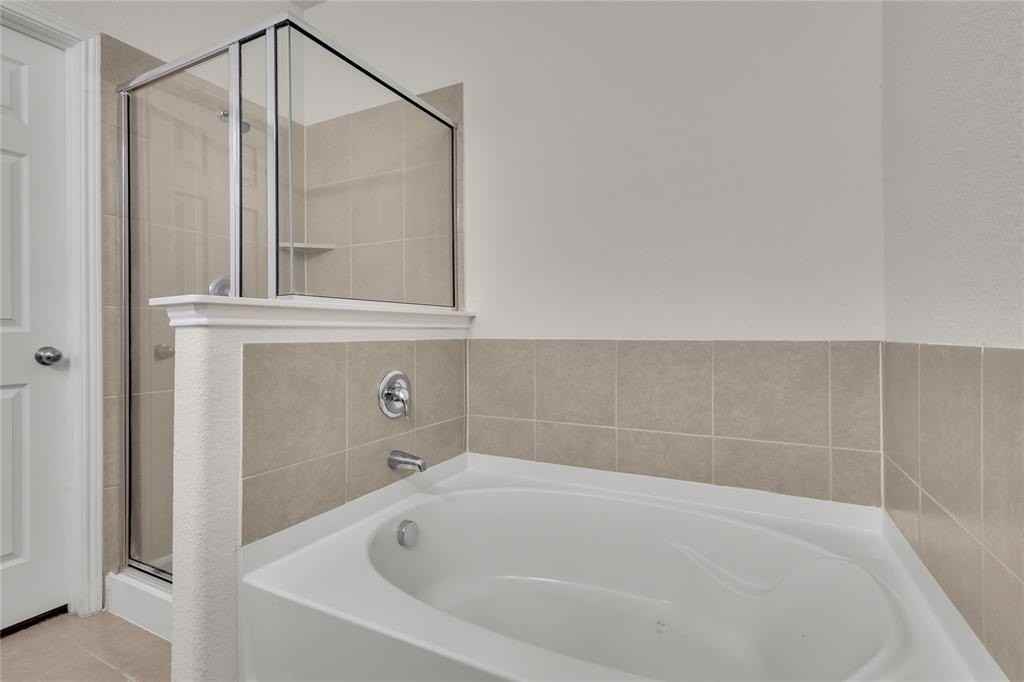 8028 Hereland Trl - Photo 6 of 17