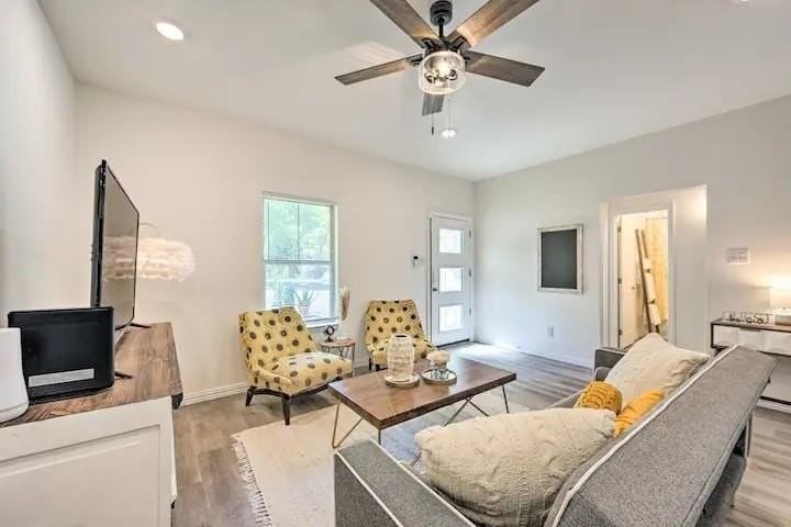 6150 Shawnee Dr - Photo 7 of 25