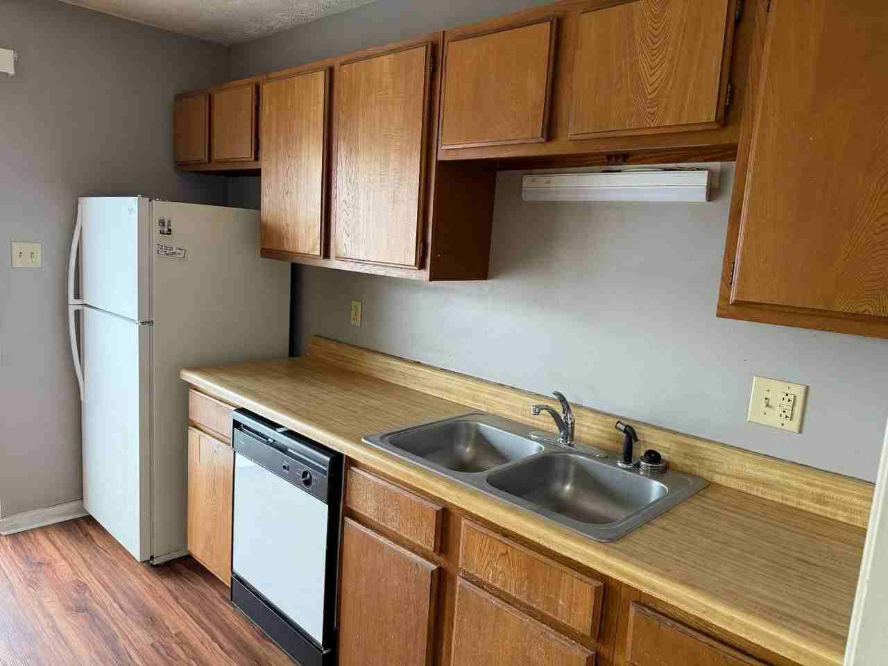 2110 E Raccoon Valley Dr #1 - Photo 2 of 12