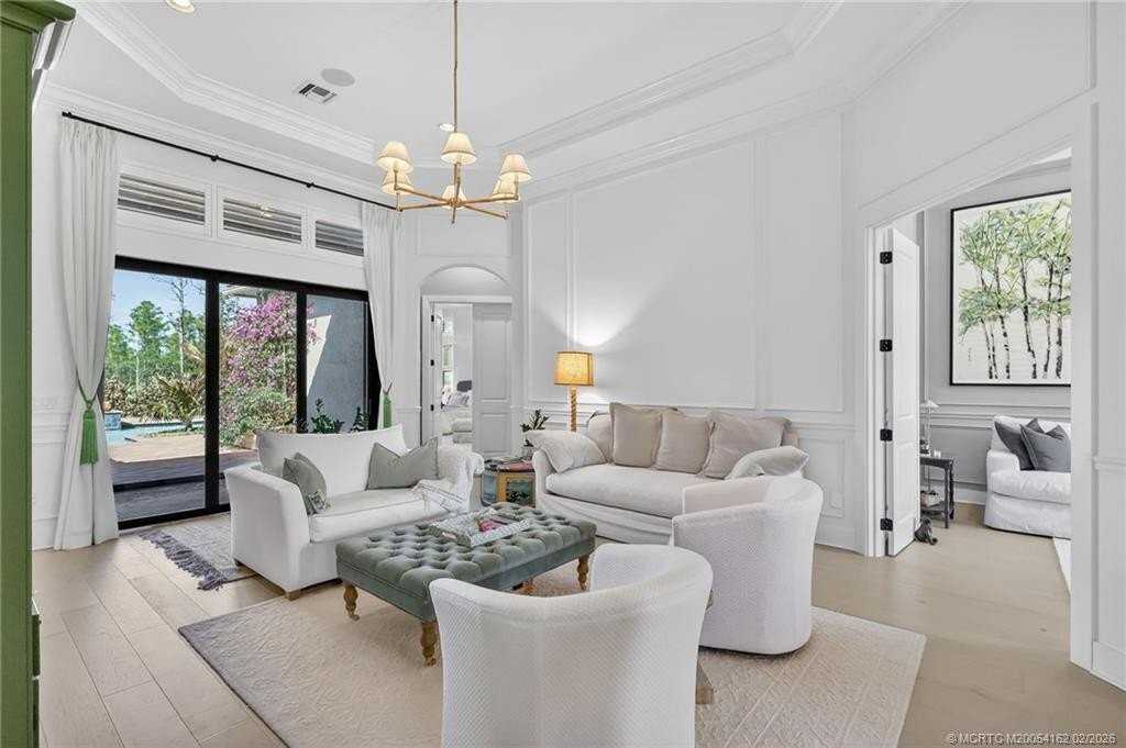 5407 Sw Pomegranate Way - Photo 4 of 39