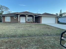 featured image of 976 Sw Whittier Ter