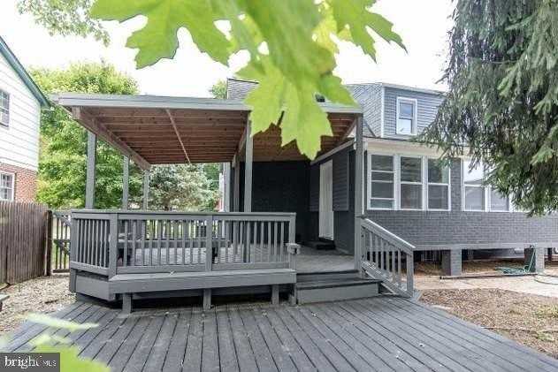 14100 Rectory Ln - Photo 2 of 9