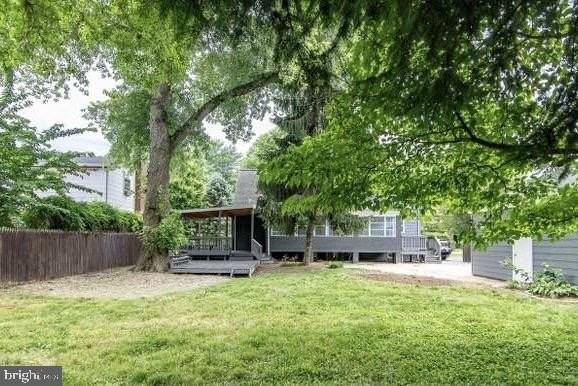 14100 Rectory Ln - Photo 3 of 9