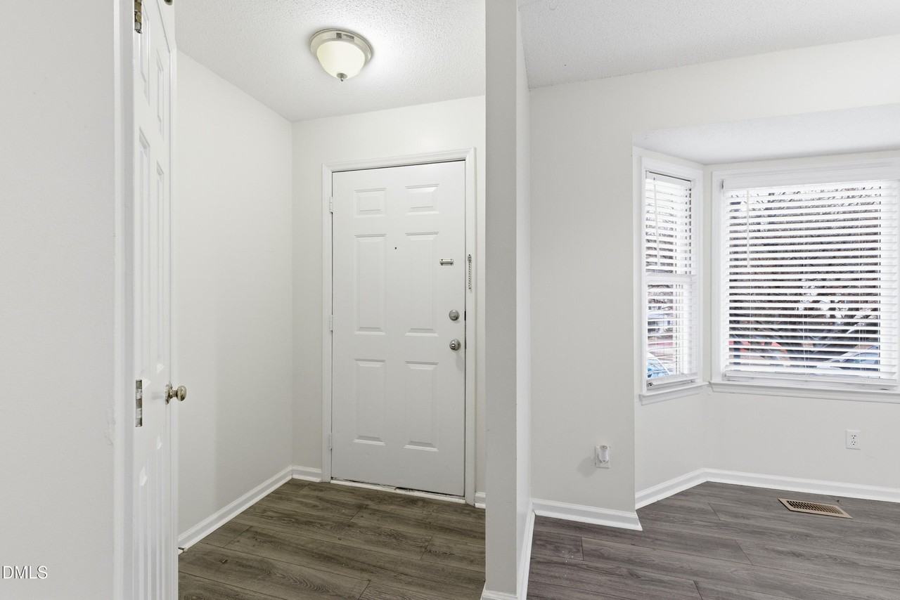 2059 Trexler Ct - Photo 5 of 20