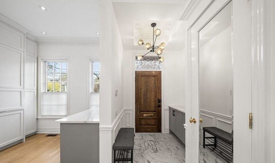 Bay St. & Davenport Rd - Photo 5 of 28