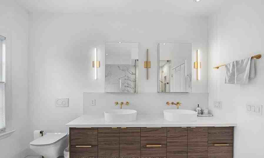 Bay St. & Davenport Rd - Photo 6 of 28