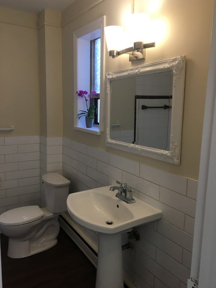 305 Saguenay Avenue #2 - Photo 5 of 12