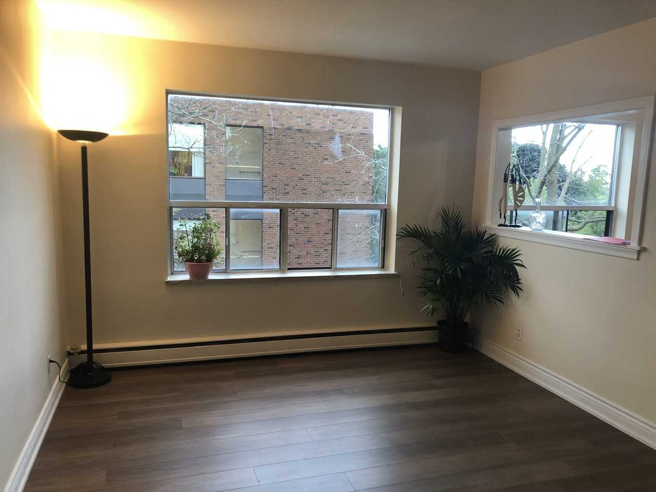 305 Saguenay Avenue #2 - Photo 4 of 12