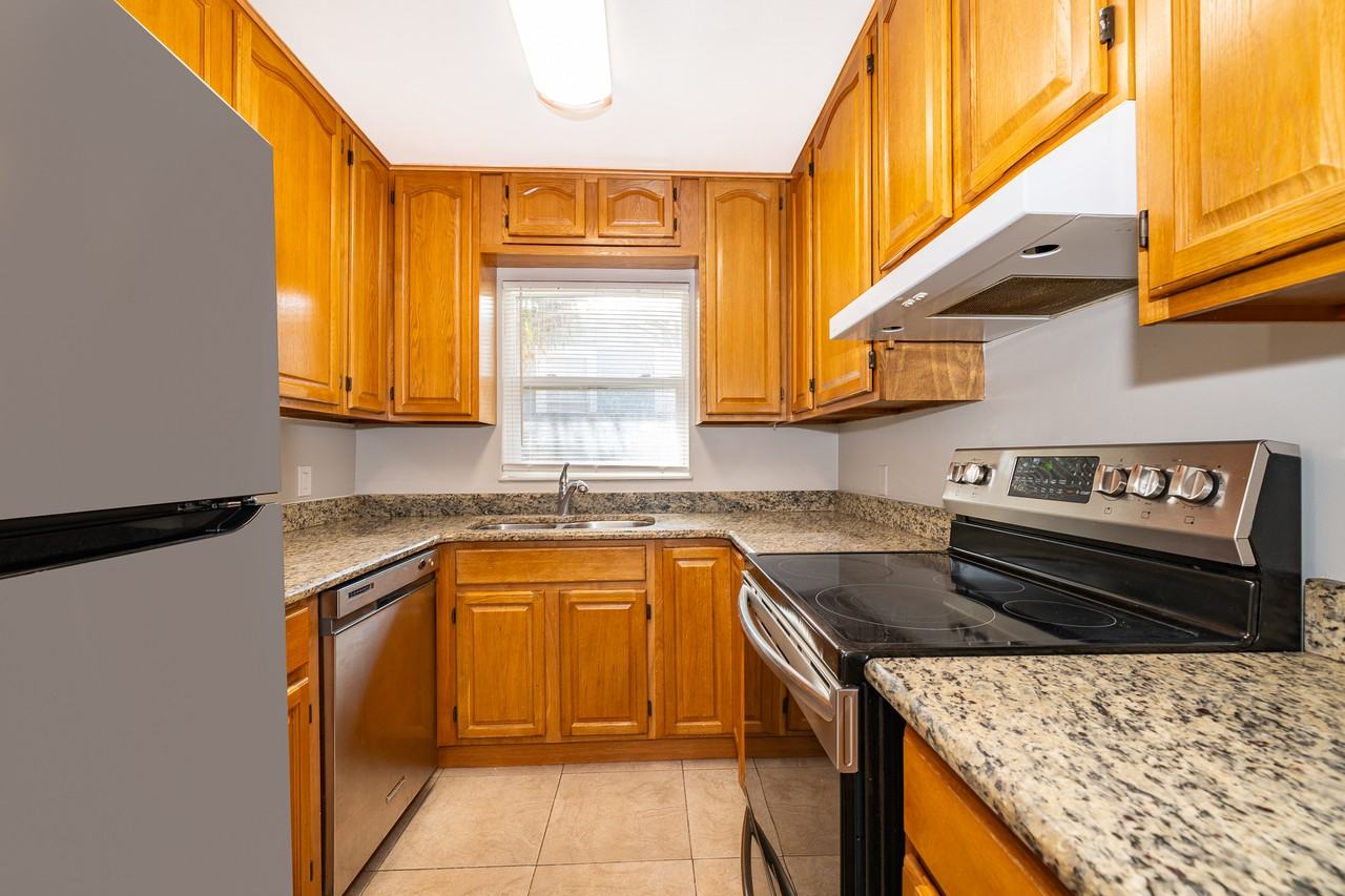 700 Magnolia Avenue - Photo 5 of 10