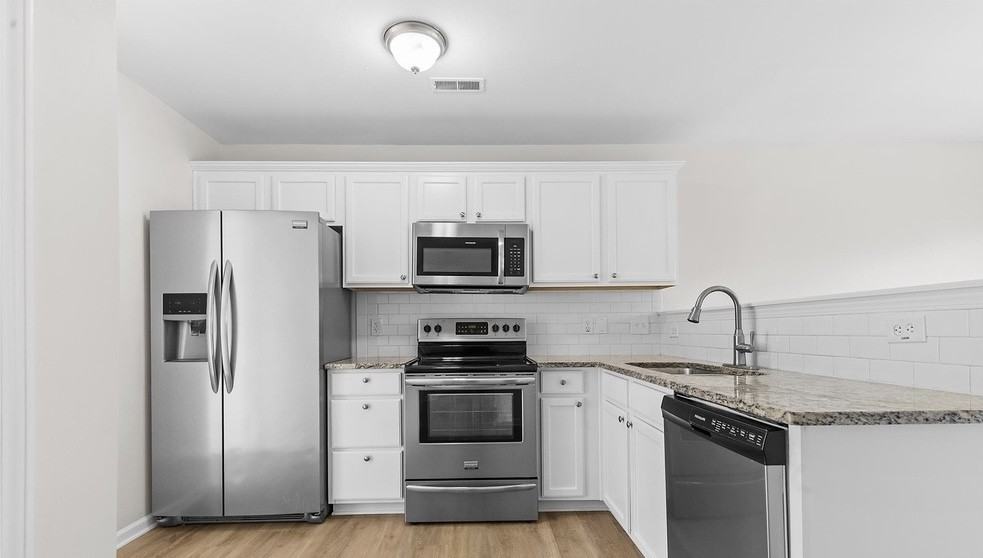 2708 N Valley Ct - Photo 4 of 19