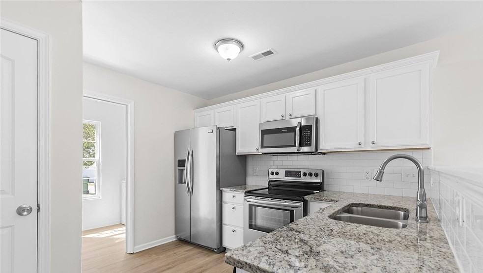 2708 N Valley Ct - Photo 5 of 19