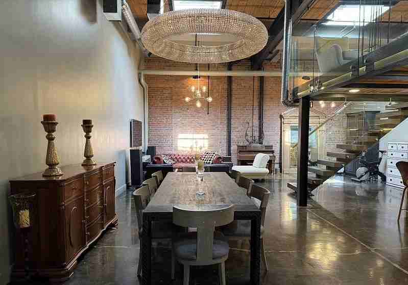 326 Carlaw Avenue - Photo 6 of 24