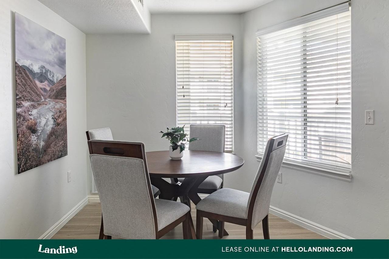 5657 West Barn Rd - Photo 5 of 50