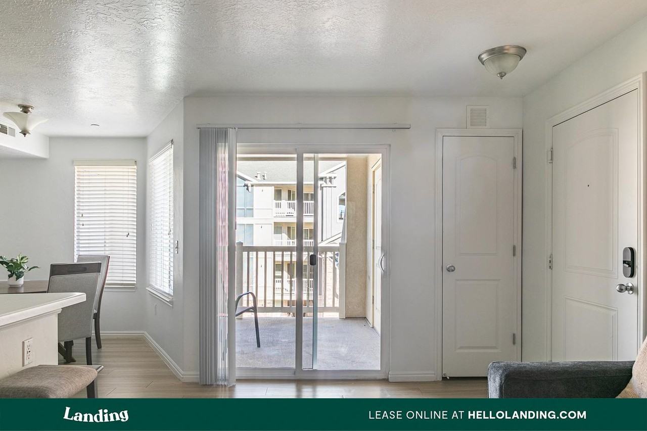 5657 West Barn Rd - Photo 6 of 50