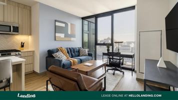 featured image of 513 S Damen Ave