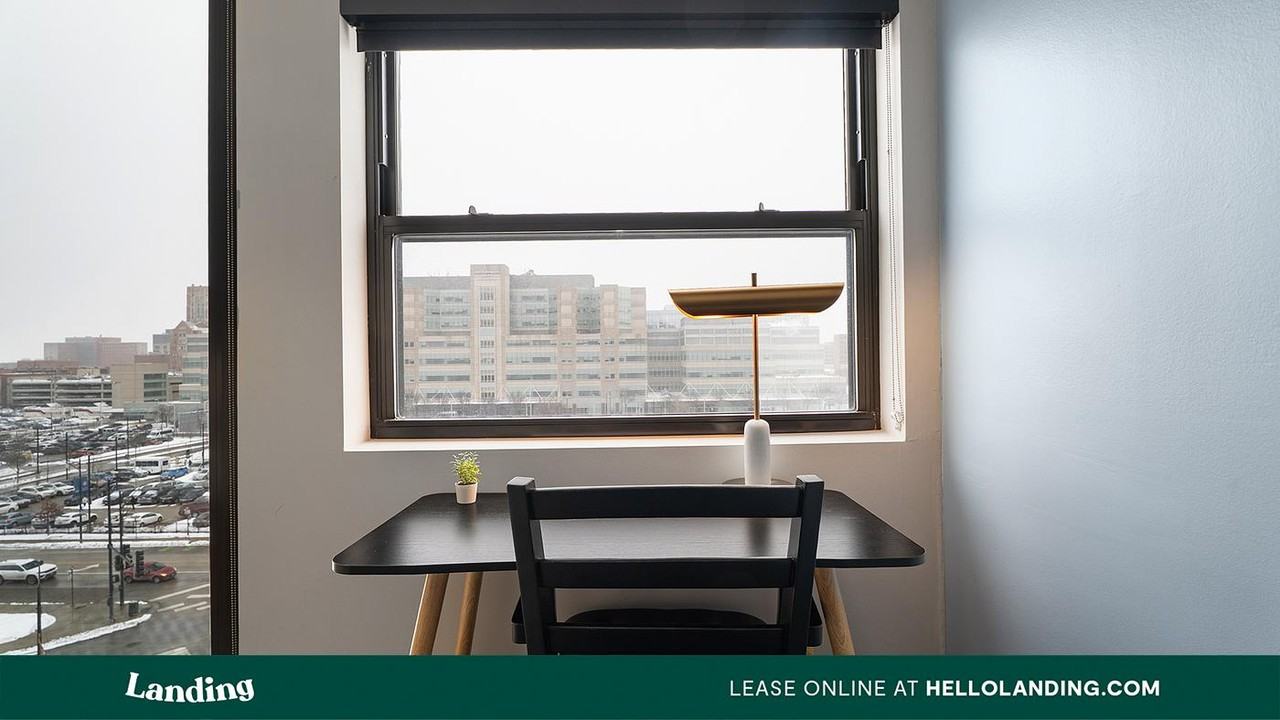 1922 W Ogden Ave - Photo 2 of 50